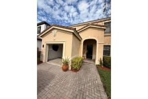 723 Ne 193rd St Miami, FL 33179 - MLS#A11947737