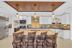 15560 Nw 83rd Pl Miami Lakes, FL 33016 - MLS#A11947743