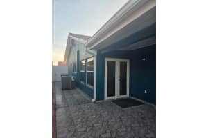 2749 W 73rd Pl Hialeah, FL 33016 - MLS#A11947746