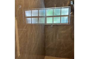 732 Moffett St 4a Hallandale Beach, FL 33009 - MLS#A11947762