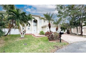 2398 Sw 132nd Ter Miramar, FL 33027 - MLS#A11947764