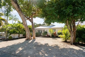 37 Bonefish Ave Key Largo, FL 33037 - MLS#A11947767