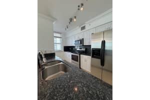 1155 Brickell Bay Dr 1802 Miami, FL 33131 - MLS#A11947772