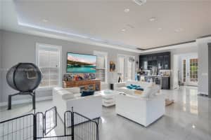 555 Peachtree Rd Orlando, FL 32804 - MLS#A11947777