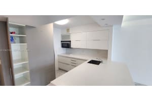 100 Bayview Dr 1220 Sunny Isles Beach, FL 33160 - MLS#A11947789