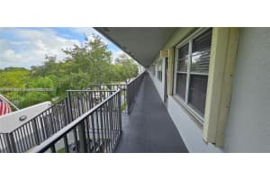 251 Sw 132nd Way 417h, Pembroke Pines