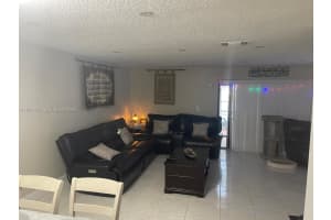 1177 Nw 98th Ter 132 Pembroke Pines, FL 33024 - MLS#A11947832