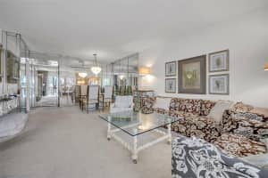 3800 Hillcrest Dr 316 Hollywood, FL 33021 - MLS#A11947840