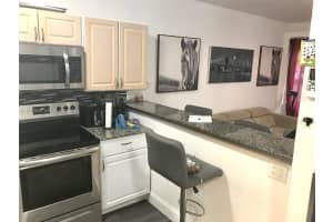 900 Sw 11th Ave 7c Hallandale Beach, FL 33009 - MLS#A11947854