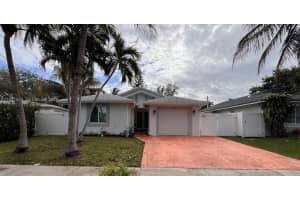 747 Sw 6th St, Hallandale Beach