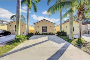 4728 Clemens St 4728 Lake Worth, FL 33463 - MLS#A11947911