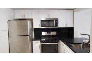 17901 Nw 68 Av Q-201 Miami Lakes, FL 33015 - MLS#A11947915