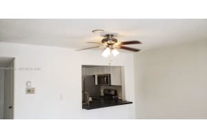 17901 Nw 68 Av Q-201 Miami Lakes, FL 33015 - MLS#A11947915