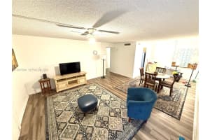 2366 E Mall Dr, Fort Myers, FL 33901, - MLS#A11947944