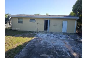 2243 Mayo St, Hollywood