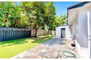 1615 Ne 9th St 1 Fort Lauderdale, FL 33304 - MLS#A11948005