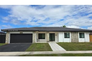 16653 Golfview Dr Weston, FL 33326 - MLS#A11948017