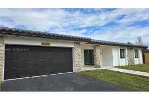 16653 Golfview Dr Weston, FL 33326 - MLS#A11948017