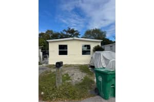 13361 Sw 9th Ct 13361 Davie, FL 33325 - MLS#A11948167