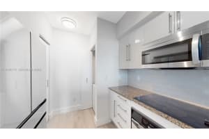 325 S Biscayne Blvd 2226 Miami, FL 33131 - MLS#A11948178