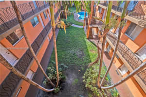 2330 NW 11th St APT 9, Miami, FL 33125, - MLS#A11948230