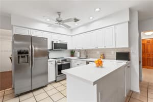 15200 Sw 84th Ave Palmetto Bay, FL 33157 - MLS#A11948246