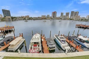 410 Golden Isles Dr 407 Hallandale Beach, FL 33009 - MLS#A11948275