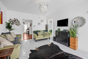 330 74th St 5 Miami Beach, FL 33141 - MLS#A11948301