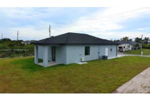 2814 68th St W Lehigh Acres, FL 33971 - MLS#A11948302