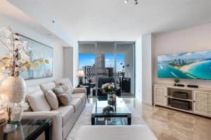 350 S Miami Ave 3807, Miami