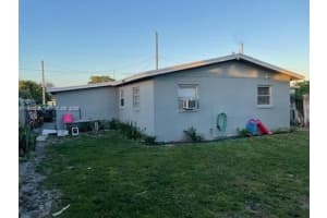 1489 W 34th St Riviera Beach, FL 33404 - MLS#A11948348