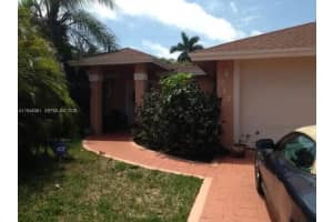 812 Se 14th Ct Deerfield Beach, FL 33441 - MLS#A11948361