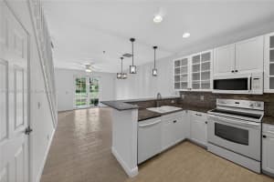 4645 Sw 75th Way 4645 Davie, FL 33314 - MLS#A11948364