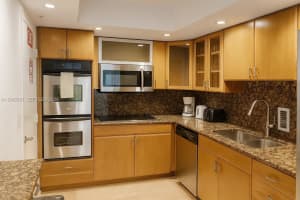 4001 S Ocean Dr 3j Hollywood, FL 33019 - MLS#A11948381