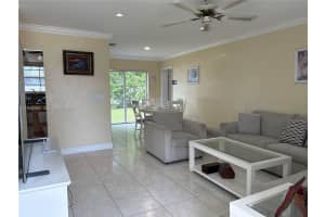 330 N 69th Way Hollywood, FL 33024 - MLS#A11948390