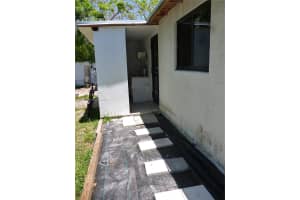 4611 Sw 19th St 1 West Park, FL 33023 - MLS#A11948449