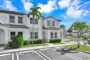 5420 Nw 107 Ave 302 Doral, FL 33178 - MLS#A11948477