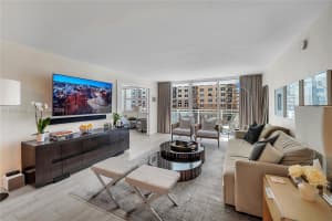 2030 S Ocean Dr 410 Hallandale Beach, FL 33009 - MLS#A11948482