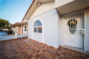 5445 W 27th Ln Hialeah, FL 33016 - MLS#A11948499