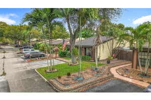 10340 Laurel Ct Pembroke Pines, FL 33026 - MLS#A11948515