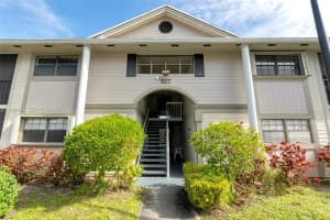 927 Ne 199th St 202, Miami 927 Ne 199th St 202, Miami