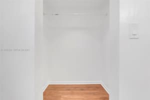 927 Ne 199th St 202 Miami, FL 33179 - MLS#A11948528