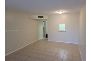 Building 15, 7925 S Colony Cir APT 207, Tamarac, FL 33321, - MLS#A11948538