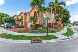 13443 Nw 8th St Pembroke Pines, FL 33028 - MLS#A11948543