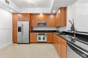 3340 Ne 190th St 908 Aventura, FL 33180 - MLS#A11948550