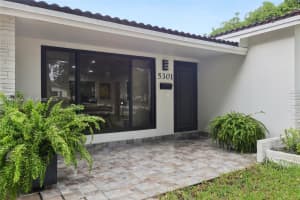 5301 Pierce St Hollywood, FL 33021 - MLS#A11948553