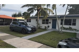 9890 Santos Dr Cutler Bay, FL 33189 - MLS#A11948577