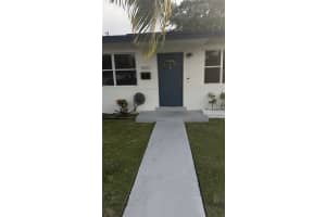 9890 Santos Dr Cutler Bay, FL 33189 - MLS#A11948577
