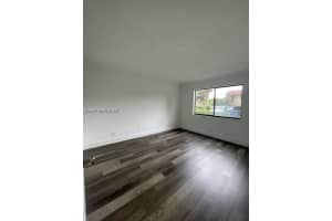 321 Lakeview Dr 105 Weston, FL 33326 - MLS#A11948604