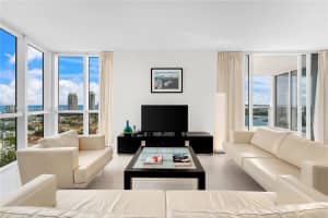 400 Alton Rd 2210 Miami Beach, FL 33139 - MLS#A11948626